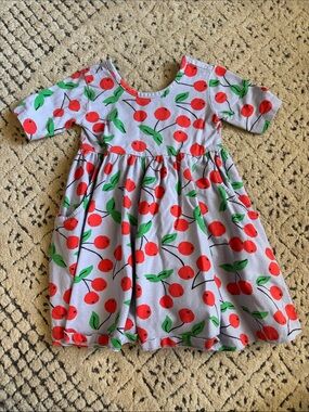 Hanna Andersson Girls Cherry-Print Casual Dress in Red & Green sz 4T